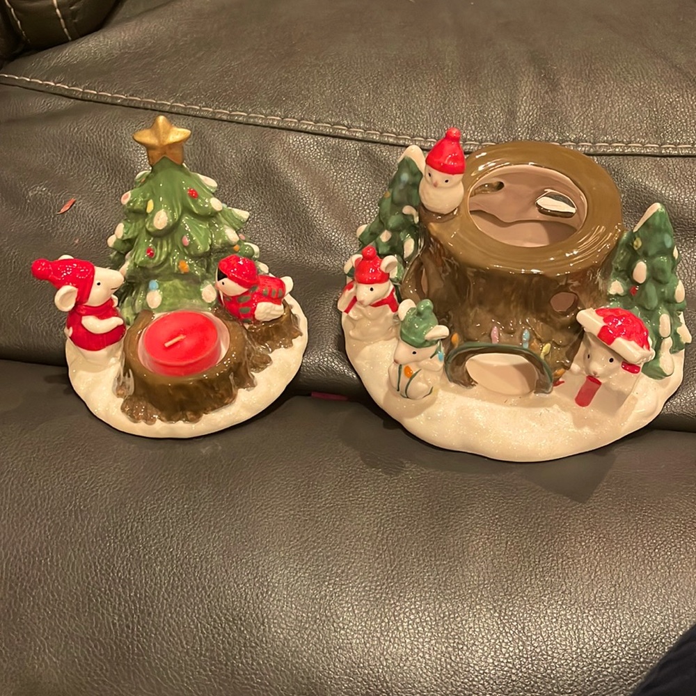 A two set Party Lite votive holder